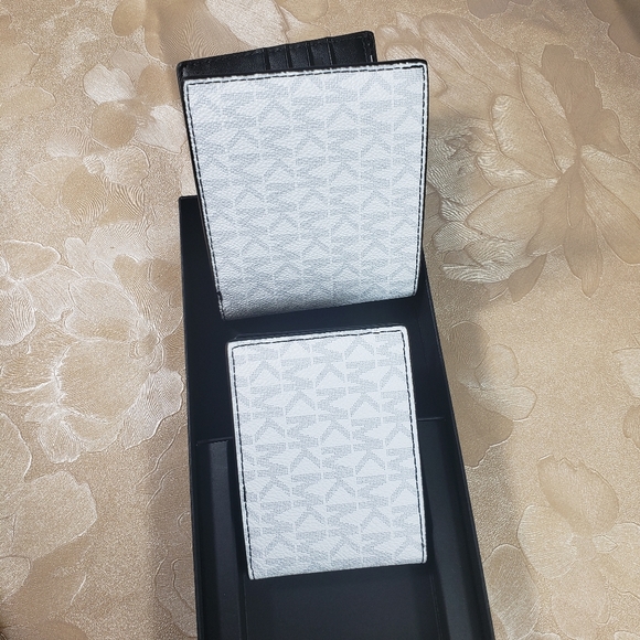 Michael kor men 3 in 1 wallet giffting box white grey - Picture 7 of 10
